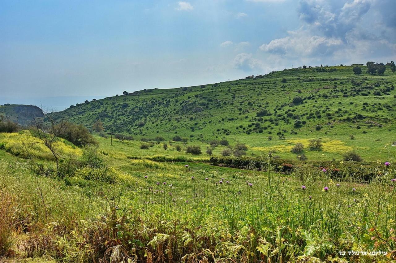 Mul Kinneret Livnim Exterior photo